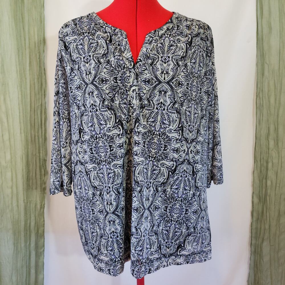 Croft & Barrow Black and Gray Sheer Sleeves Loose Blouse Size 1X